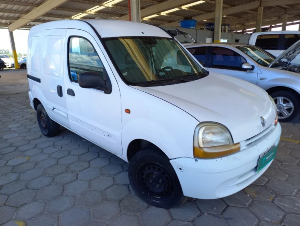 Renault Kgoo EXPRESS Leilão da Polícia Federal tem avião e caminhão Scania