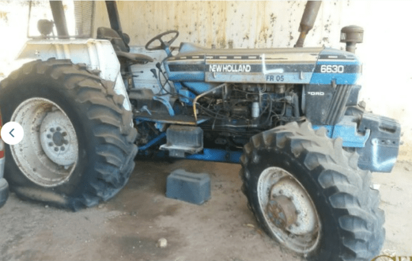 TRATOR DE PNEU NEW HOLLAND Leilão de frota do Governo Estadual oferece Sprinter, trator e caminhões a partir de R$ 7 mil