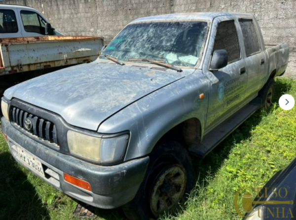 caminhonete TOYOTA HILUX 4CDL DX leilão frota veículos do Governo Estadual