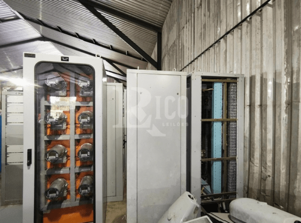 COMPRESSOR DE AR DE PARAFUSO, PAINEL DE COMANDO, SECADOR DE AR leilão da eletrobras