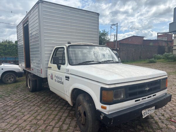 Caminhão CHEVROLET D40 Leilão de veículos Prefeitura em SP