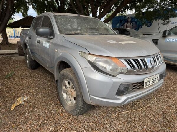 Caminhonete Mitisubishi L200 Triton Sport Leilão veiculos do SENAI