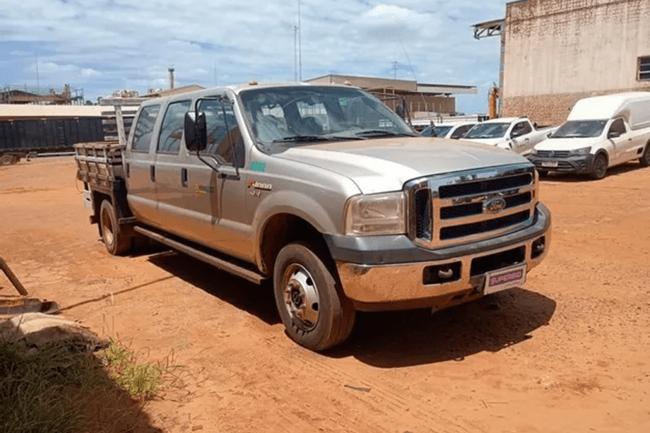FORD F4000 TRV MULTI Leilão do Agronegócio