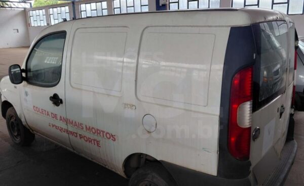Fiat Doblo Rontan Ambulância Leilão da Prefeitura de Itabira MG Sprinter a R$ 11 mil e Caminhão Iveco a partir de R$ 25 mil