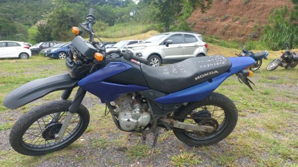 HONDA NXR125 BROS ES Leilão com 70 veículos apreendidos