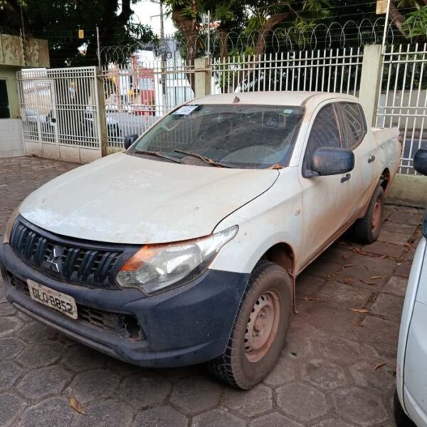 MITSUBISHI L200 TRITON HPE Leilão do ICMBio