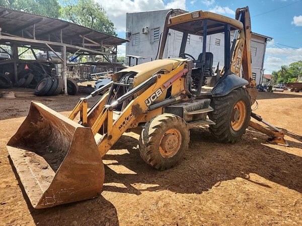 RETROESCAVADEIRA JCB 3C leilão de veiculos de prefeitura no rio grande do sul