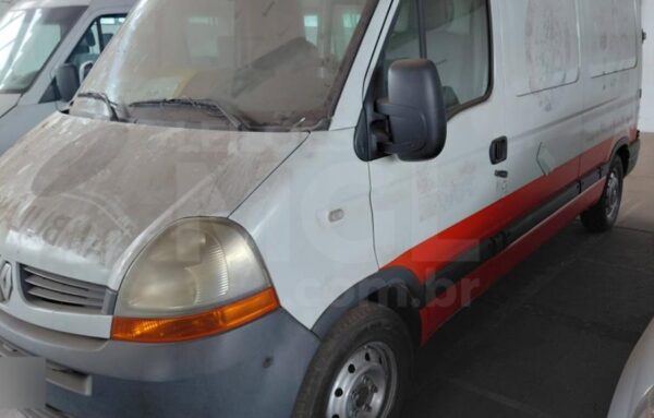 Renault Master Ambulância Rontan Leilão da Prefeitura de Itabira MG Sprinter a R$ 11 mil e Caminhão Iveco a partir de R$ 25 mil