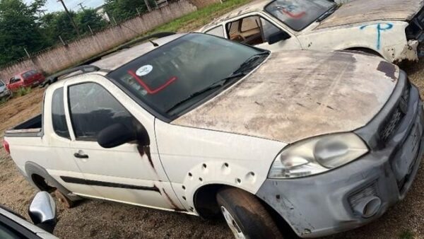 STRADA WORKING CE Leilão do Detran tem 400 veículos