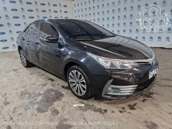 TOYOTA COROLLA GLI Leilão em SP tem carros, caminhões e pneus