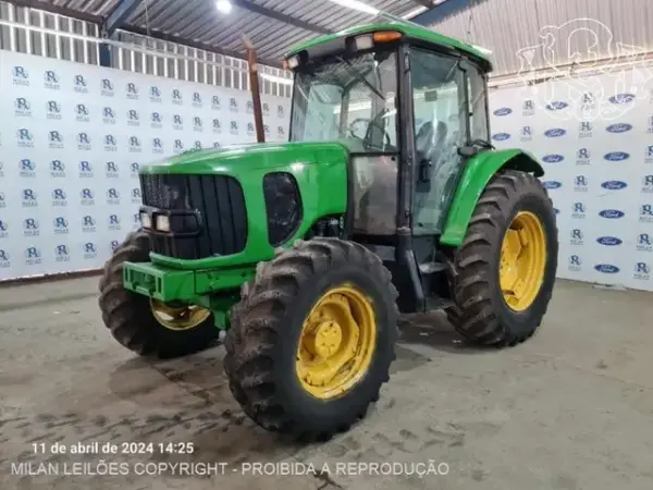 TRATOR AGRICOLA JOHN DEERE Leilão veiculos de Banco e Frota em São Paulo