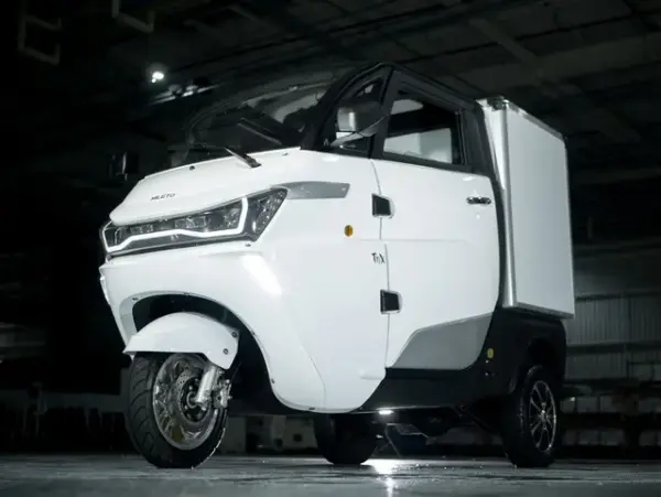 Triciclo RUNHORSE J1C CF MILETO Leilão em SP tem carros, caminhões e pneus