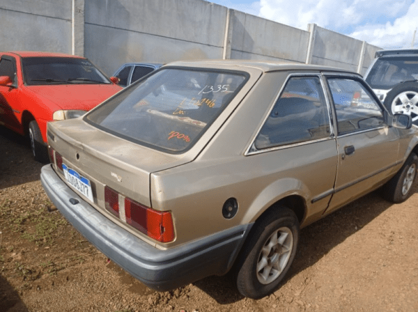 VEÍCULO FORD ESCORT L leilão de veiculos do detran rio grande do sul