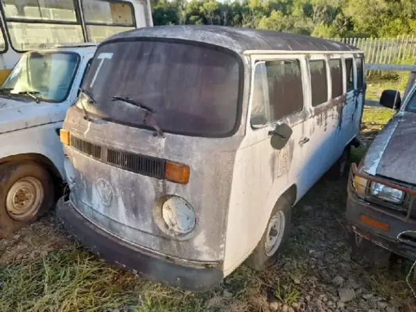 VOLKSWAGEN KOMBI Mega Leilão da CPFL Energia tem 124 veículos