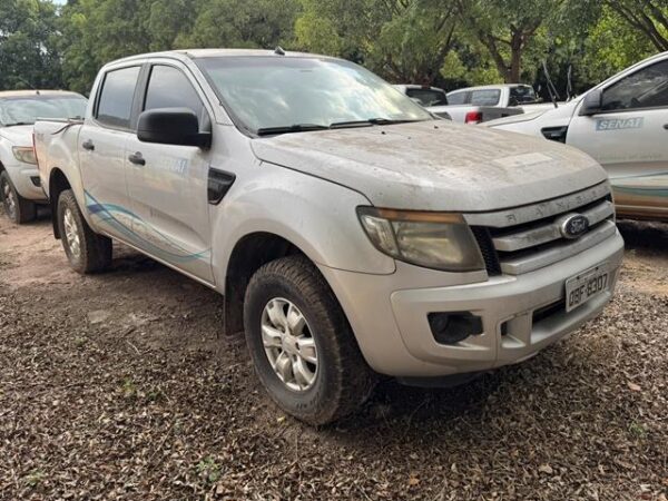 caminhonete Ford Ranger XLS 4X4 diesel Leilão veiculos do SENAI