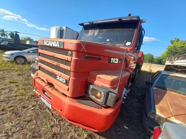 Caminhão SCANIA Leilão veiculos da Polícia Federal