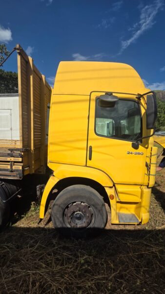 Caminhão Volkswagen 24.250C leilão de veiculos apreendidos