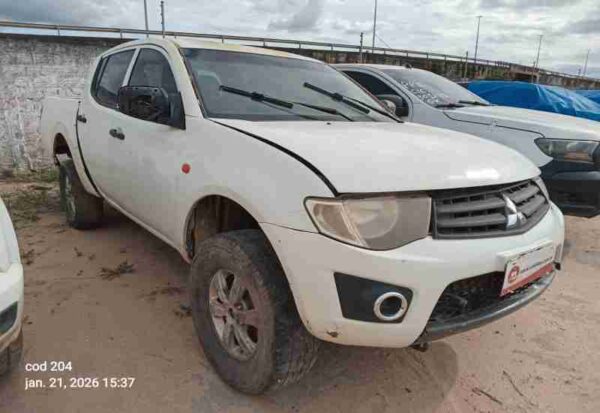 Caminhonete MITSUBISHI L200 Triton 4x4 Leilão veiculos do Detran