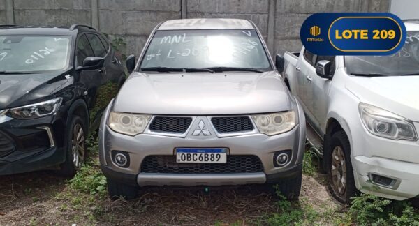 Caminhonete Mitsubishi L200 TRITON Leilão de veiculos da PRF