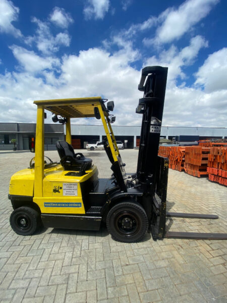 EMPILHADEIRA HYSTER - MODELO H35XM Leilão de Veiculos em São paulo