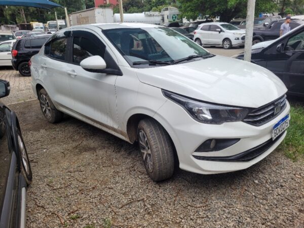 FIAT CRONOS DRIVE 13AT FLEX veículos no leilão de Banco em São Paulo