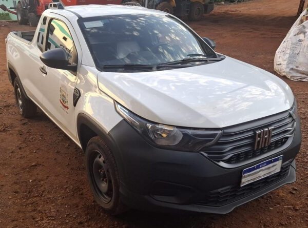 FIAT STRADA ENDURANCE Leilão de prefeitura carros seminovos e equipamentos agrícolas