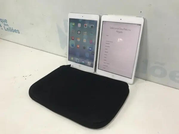 IPADS MINI 1 BRANCO Leilão da embaixada dos Estados Unidos