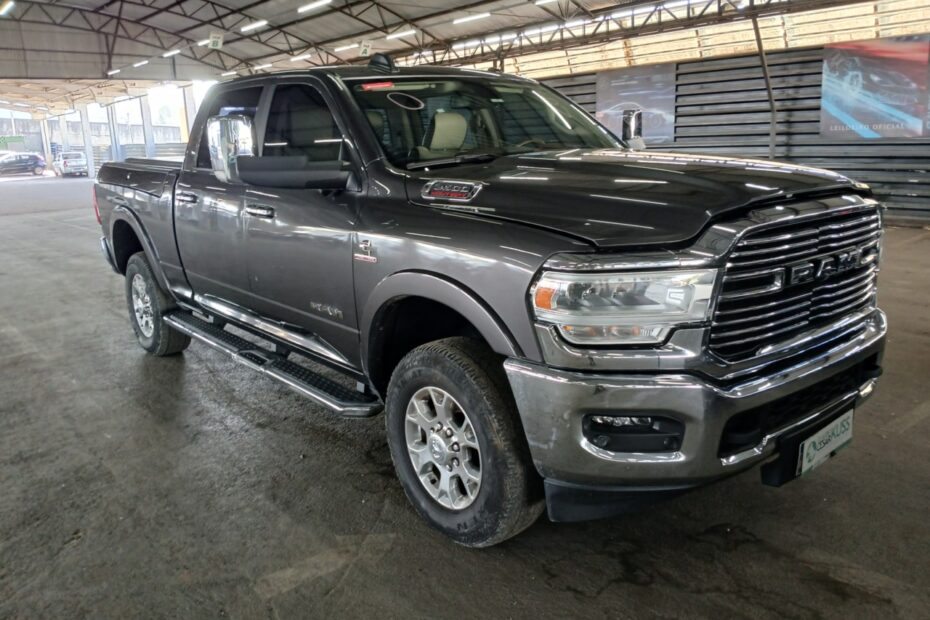 Leilão de Veiculos retomados de finaciamento Caminhonete Dodge RAM 3500 LARAMIE