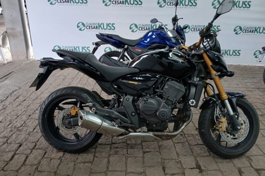Leilão de veículos retomados de financiamento Moto HONDA CB 600F HORNET