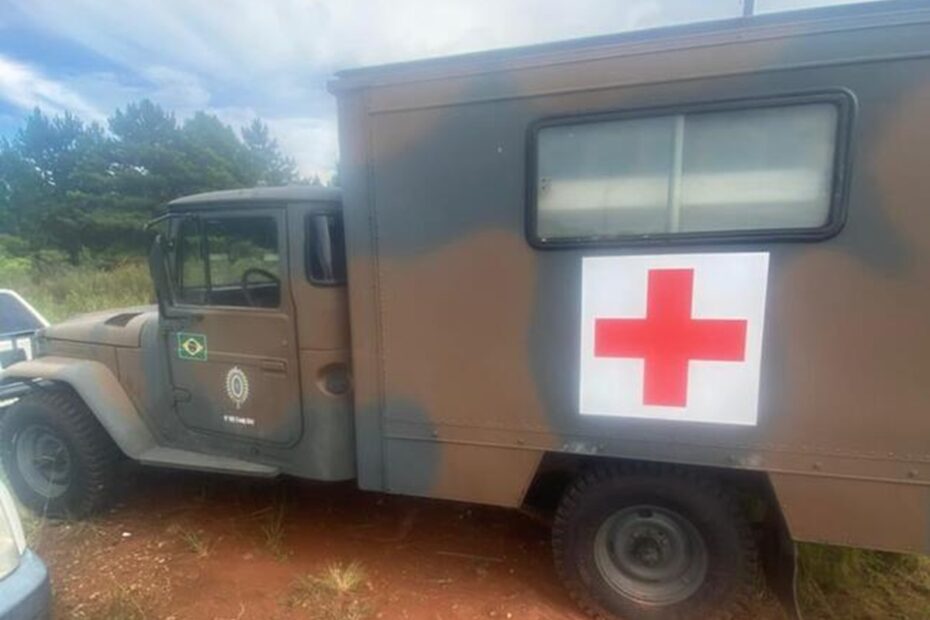 Leilão veiculo militar do Exército TOYOTA BANDEIRANTE