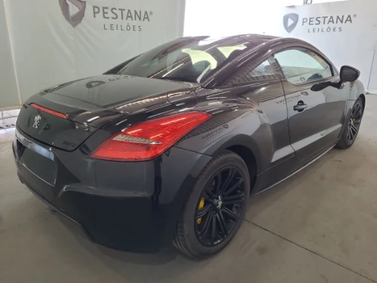 Peugeot RCZ THP Bradesco realiza leilão de veículos retomados com carro Elétrico e Tratores