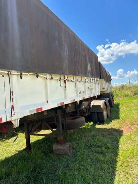 RANDON SEMI REBOQUE SR BA Leilão veiculos do Tribunal