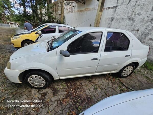 RENAULT LOGAN AUTleilão veiculos frota governo paraná