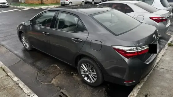 TOYOTA COROLLA GLI UPPER Multinacional faz leilão de sua frota
