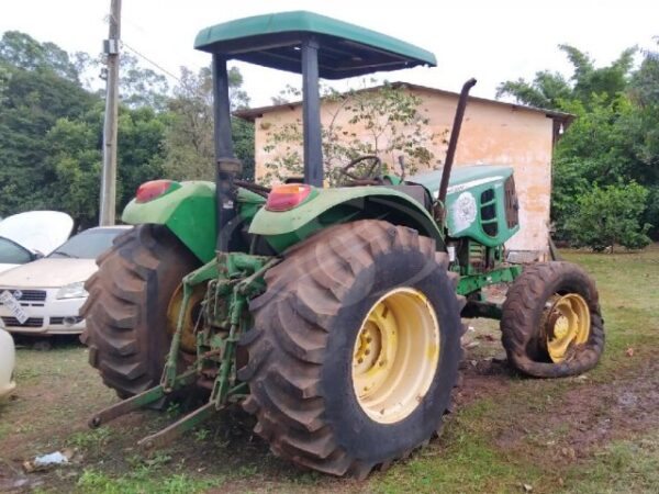 TRATOR JOHN DEERE leilão de veiculos prefeitura paulista