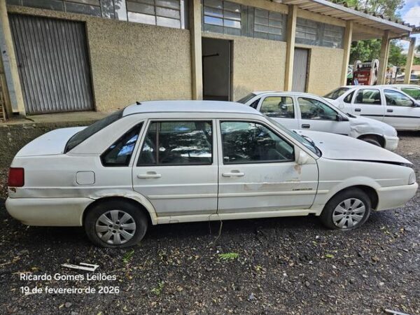 Volkswagen SANTANA leilão veiculos frota governo paraná