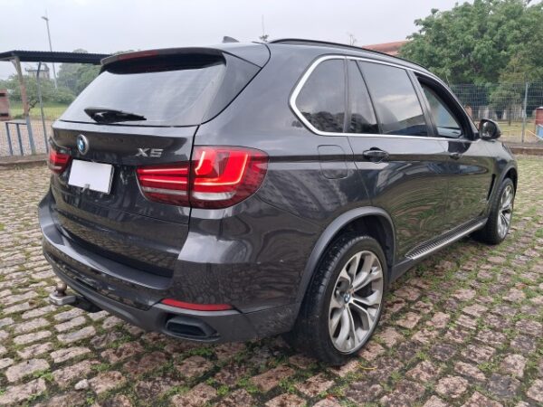 BMW X5 leilão veiculos banco Santader são paulo