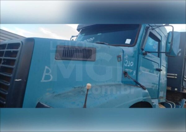 CAMINHÃO VOLVO NL12 360 4X2T  Leilão veiculos do Ministério da justiça