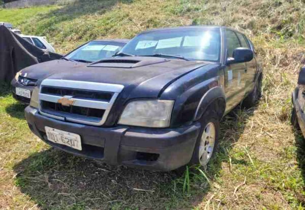 CHEVROLET S10 Cabine Dupla Leilão do Exercito tem veículos militar