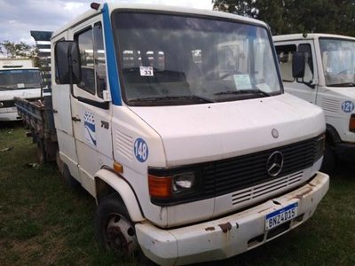 Caminhão Mercedes BENZ 710 Leilão de veículos compania saneamento