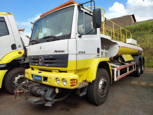 Caminhão Mercedes Benz ATRON 2729 6X4 - 2014 leilão de frota