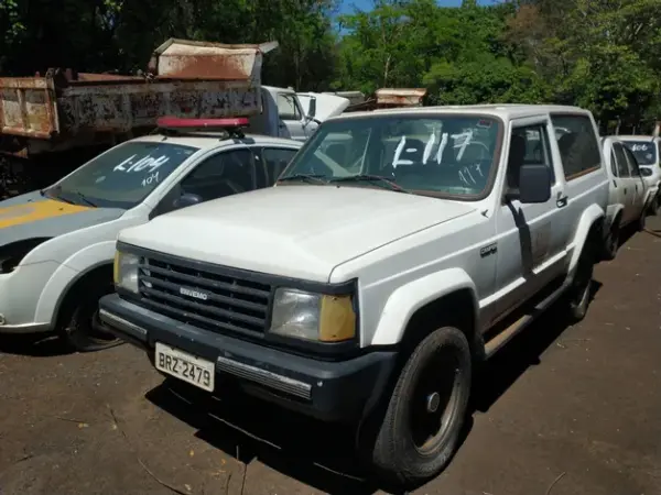 Caminhonete Camper Leilão de frota DER São Paulo
