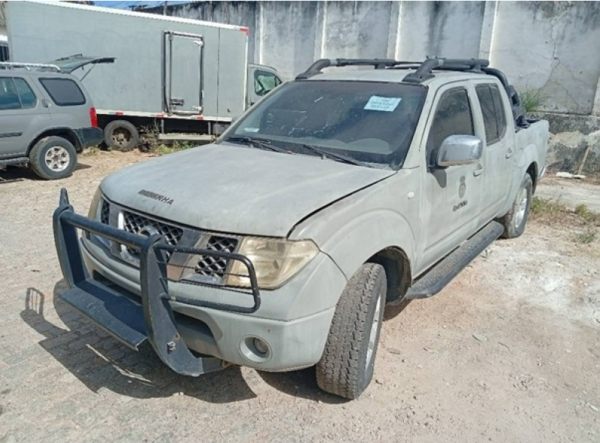 Caminhonete NISSAN FRONTIER LE 25 X4 leilão de viaturas da marinha