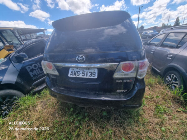 Caminhonete TOYOTA HILUXSW4 SRV 4X4 leilão de frota policia militar