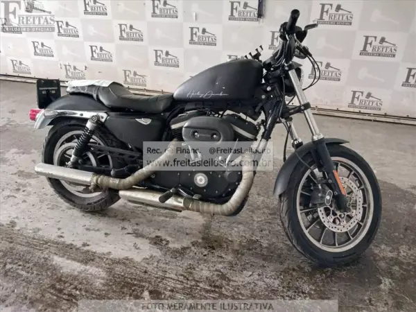HARLEY DAVIDSON XL883 Leilão de veículos retomados de financiamento e São Paulo