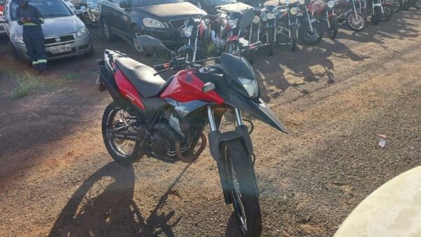 HONDA XRE 300 leilão veiculos detran