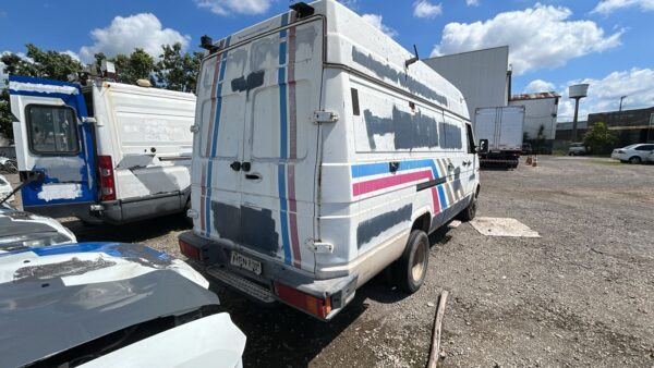 IVECO DAILY 3510 leilão veiculos policia militar