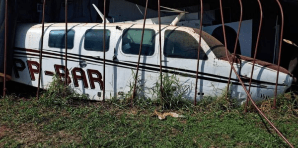 Leilão de apreensões da Polícia Civil Avião BEECH AIRCRAFT A36