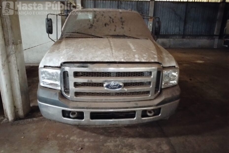 Leilão de apreensões da Policia Federal SP Caminhão Ford F 350