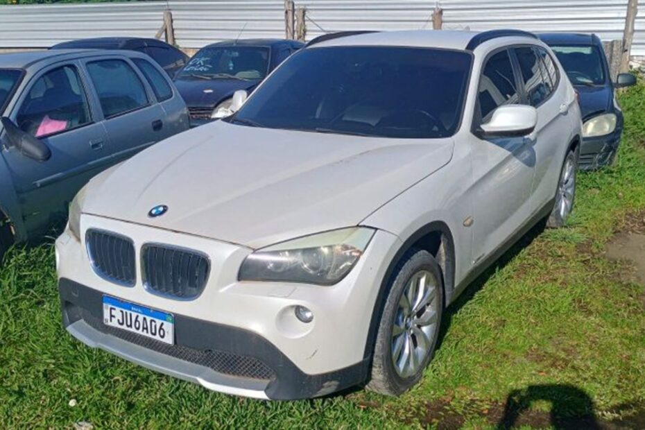Leilão veiculos aaprendidos BMW X1